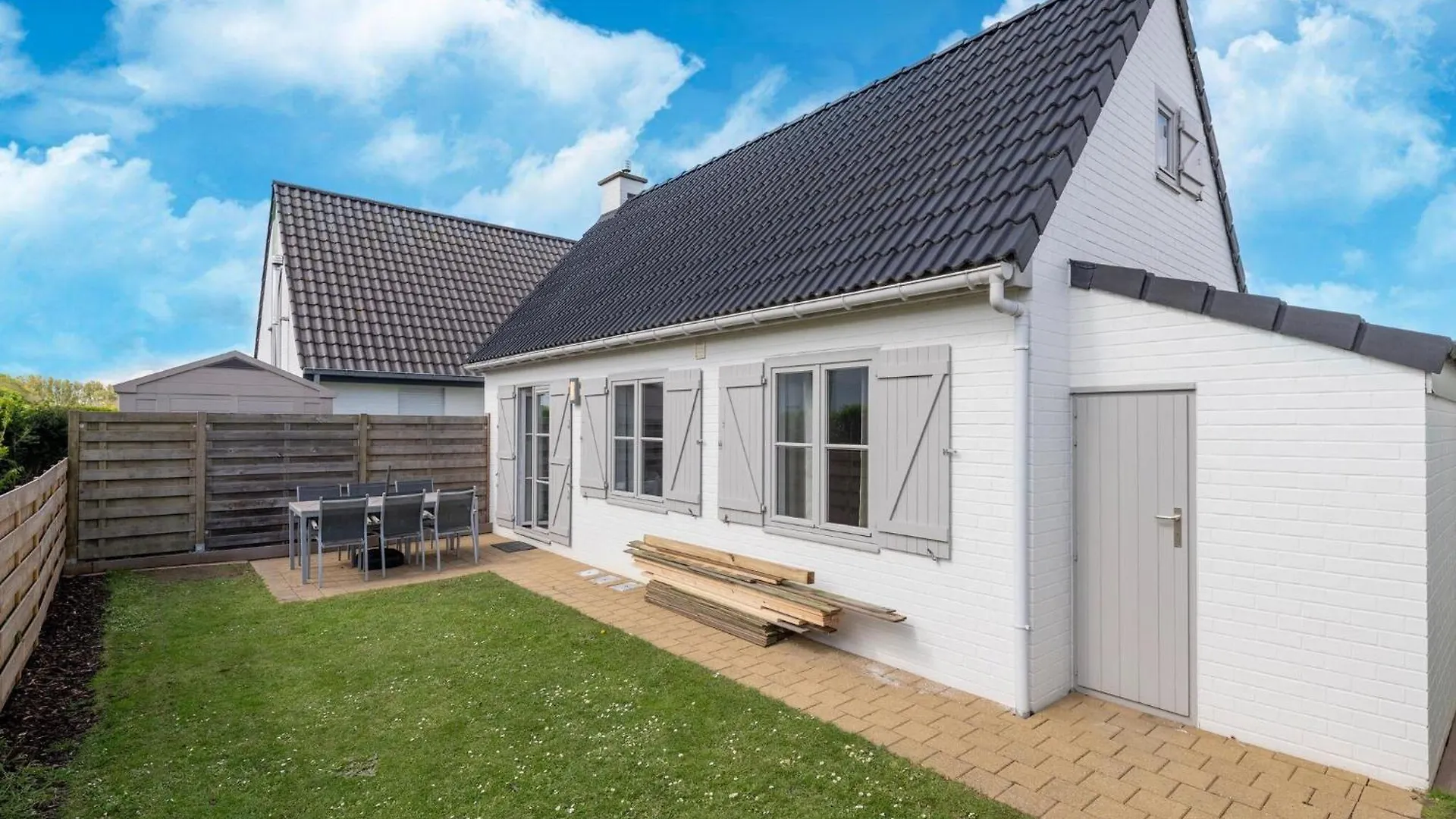 Beautiful Holiday Home With A Top Location Nieuwpoort